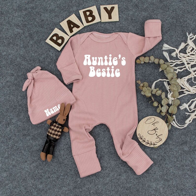 Custom Auntie's Bestie Bodysuit, Baby Sleepsuit Outfit, Cute Best Friend Newborn Outfit, Going home outfit, Auntie's Lil Dude, New Aunt Gift Pink