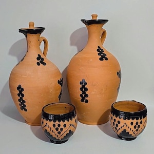 Carafe d'eau Berbère avec son verre assorti , jarre d'eau en terre cuite , pichet en argile 2L et 3L bien lire la description point relais..