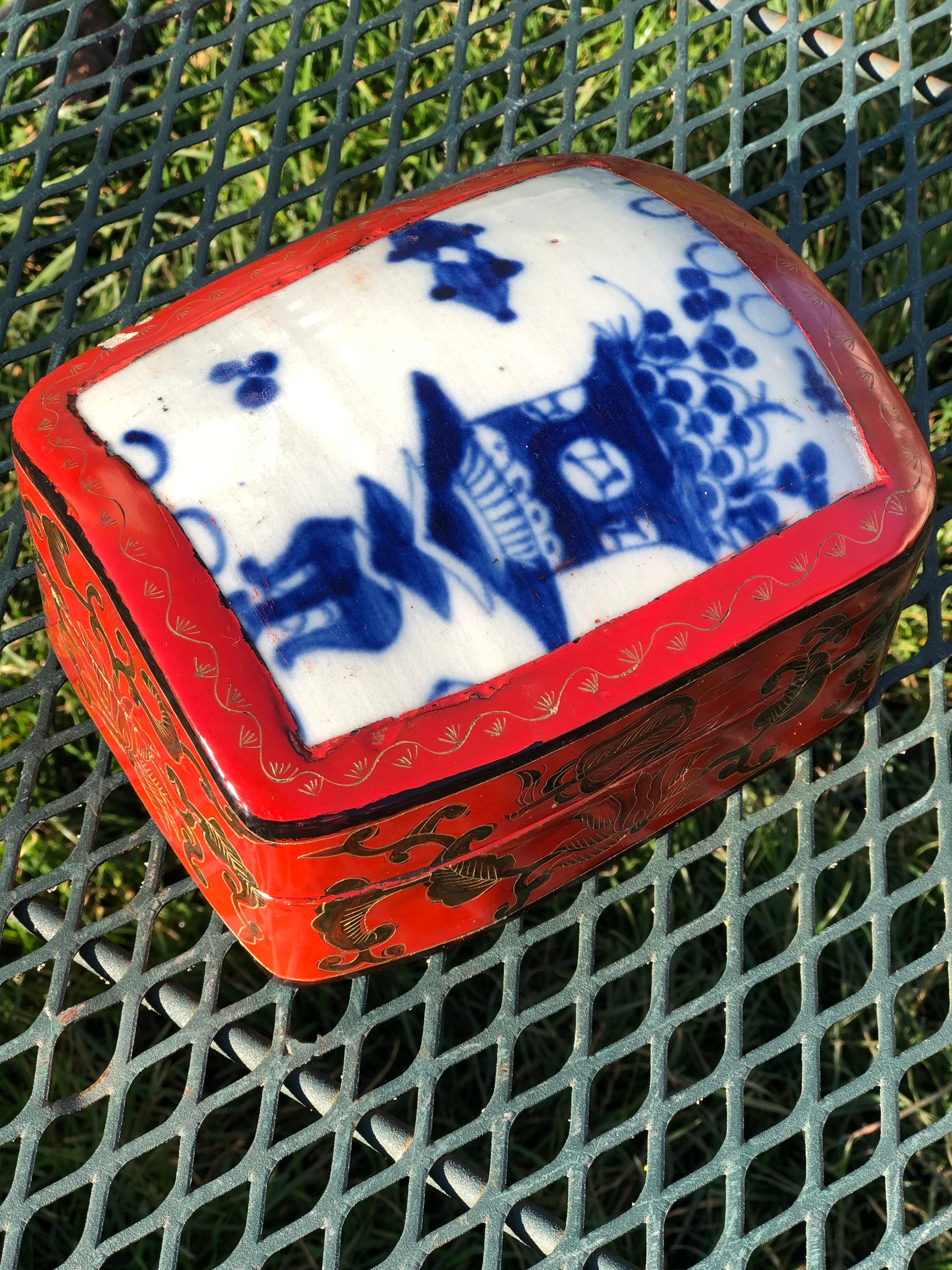 Chinese Wooden Lacquer and Porcelain Top Box Hand Decorate Vintage