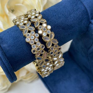 kundan Bangles|antique gold|Indian Bangles|Indian kada|openable bangle|gold kada|Kundan kada|Indian wedding jewelry |pakistani kada|bracelet