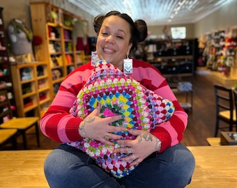 The BIG Easy Granny Square Pillow Pattern