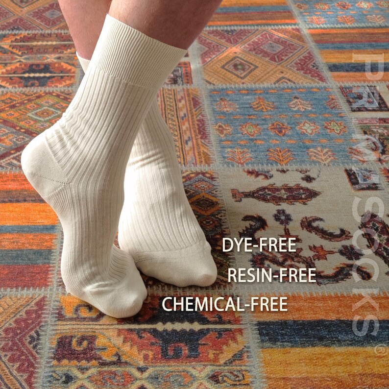 Chemical-free organic socks for men, featuring a dye-free and resin-free knit for sensitive skin.