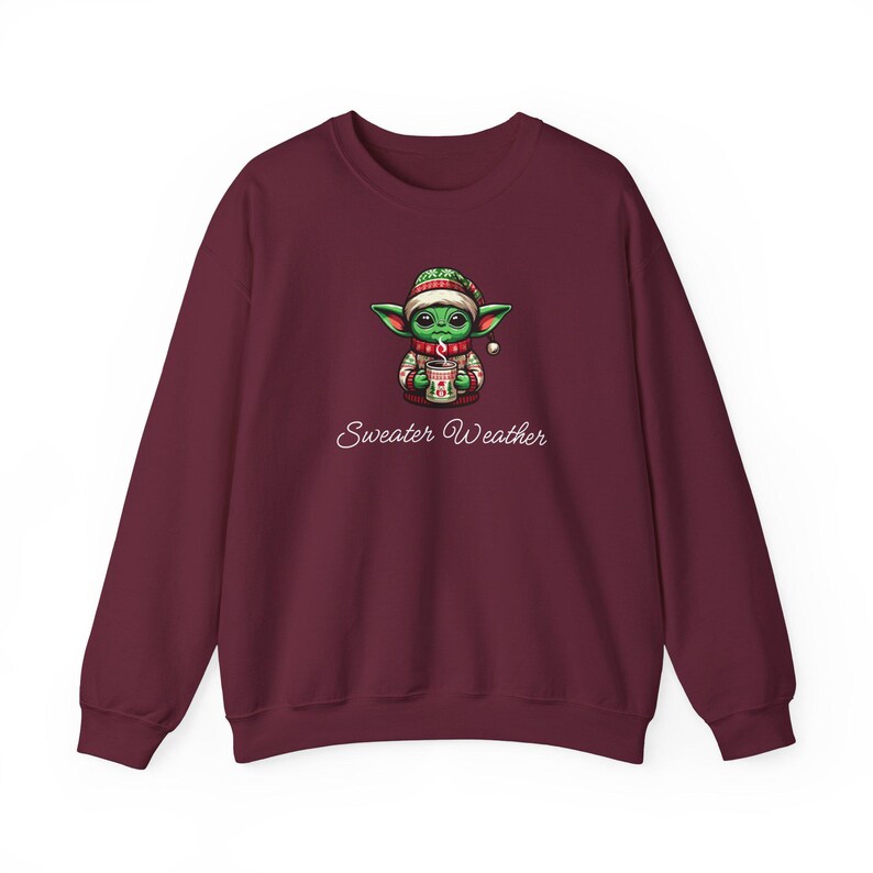 Suéter navideño con diseño de Baby Yoda y el clima: regalo navideño, fanático de Star Wars, amante de los mandalorianos, suéter acogedor, ropa festiva imagen 3