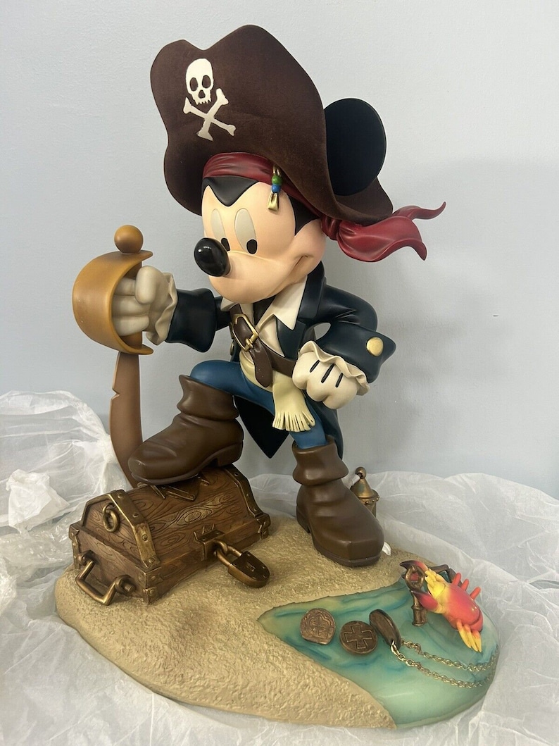 ZELDZAAM Disney Mickey Mouse Pirates of Caribbean groot beeldje afbeelding 1