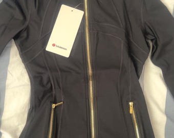 Lululemon Black define jacket with gold zip