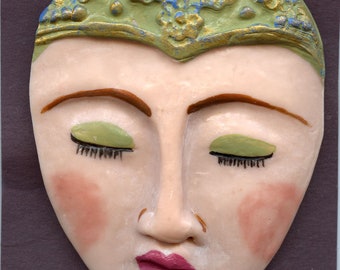 Una cara de muñeca Spirit o Art de arcilla polimérica grande de 3 "x 2 1/4" sin perforar A 5
