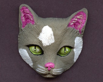 NOUVEAU !! Tête de chat en polymère plus petite, gris et blanc AC 7 2 x 2 po