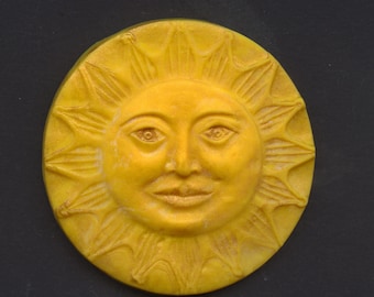 Polymer  Textured Yellow Sun Face   Round  Face Cab A 17  2 1/4"