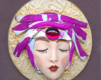 Medallón facial de arcilla polimérica: cabeza de muñeca de arte 3D, morado y dorado AA 23