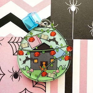 Halloween Charm, Spooky Charm, Kindle Charms, Bookish Charm, Black Cat House Bottle USB-C Dust Plug, Halloween Gifts