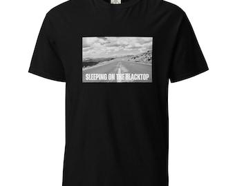 Coyote With Cigarette Smoking, Colter Wall, Sleeping on the Blacktop, Cool  Graphic Tee, Comfort Colors Unisex Garment-dyed T-shirt