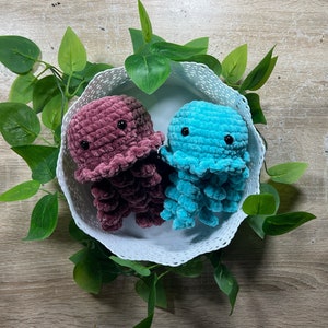 Crocheted Jellyfish 15 CM Amigurumi | Crocheted Jellyfish 15 CM amigurumi