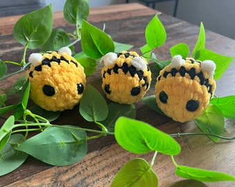 Kleine gehäkelte Hummel | Small crocheted bumblebee