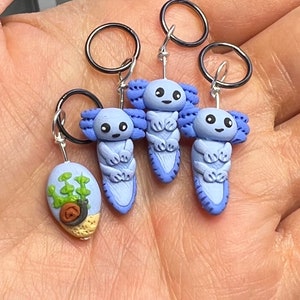 Axolotyl Stitch Markers (blue or pink) Band of 4