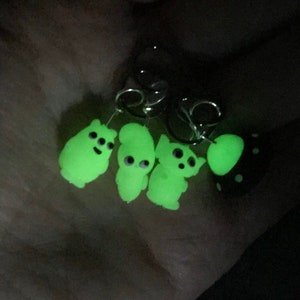 Glow-in-the-Dark Alien Stitch Markers Set of  4