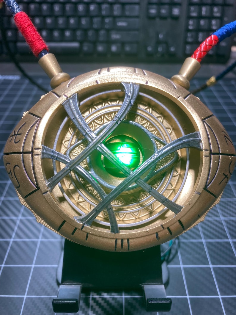 Marvel Universe Doctor Strange Eye of Agamotto - Etsy