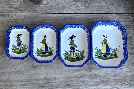 フランスHenriot Quimper 手描き皿 雄鶏TRAITÉ 4 Signed Henriot Quimper Nesting Trinket Dishes: French Folk Art