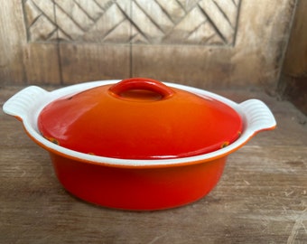 FE 18 Descoware Enameled Ombre Cast Iron Oval Lidded Pot Flame Orange Descoware Dutch Oven French Oven 8.5 Inch