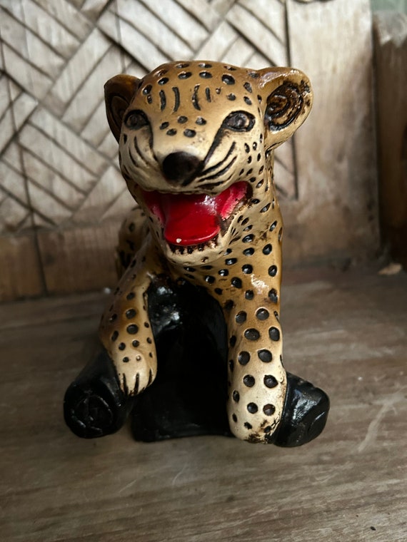 Charming Vintage Hand Painted Leopard Figurine Marked Mexico 12 Head to  Tail Snarling Leopard Figure Nature Safari Adorable Animal Decor 