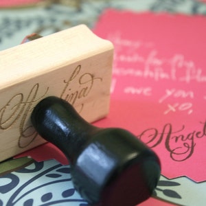 Name in Calligraphy Hand Stamp 1x2 imagem 3