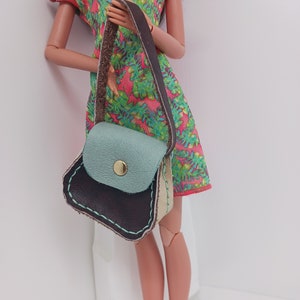 Bolso de mano de cuero tricolor cosido a mano para muñecas de moda