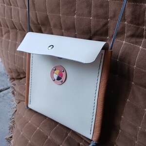 Prairie Fire Medicine Wheel Shoulder Handbag main image 0
