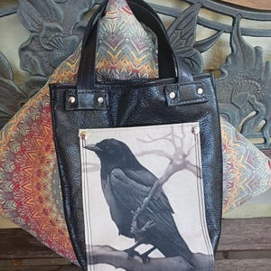 Bolso de cuero tipo libro con bolsillo tipo cubo