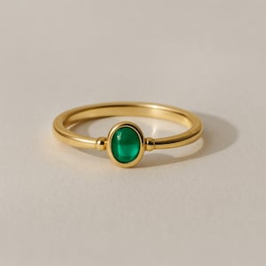 Unique Emerald Oval Solitaire Ring| 14k Yellow Gold Vermeil| Promise Ring For Women| Anniversary| Self-care| Christmas Present