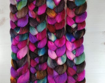 Pucker Up  - Superwash Cheviot Wool Spinning Fiber - Hand dyed top