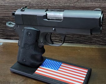 Exhibición de pistolas