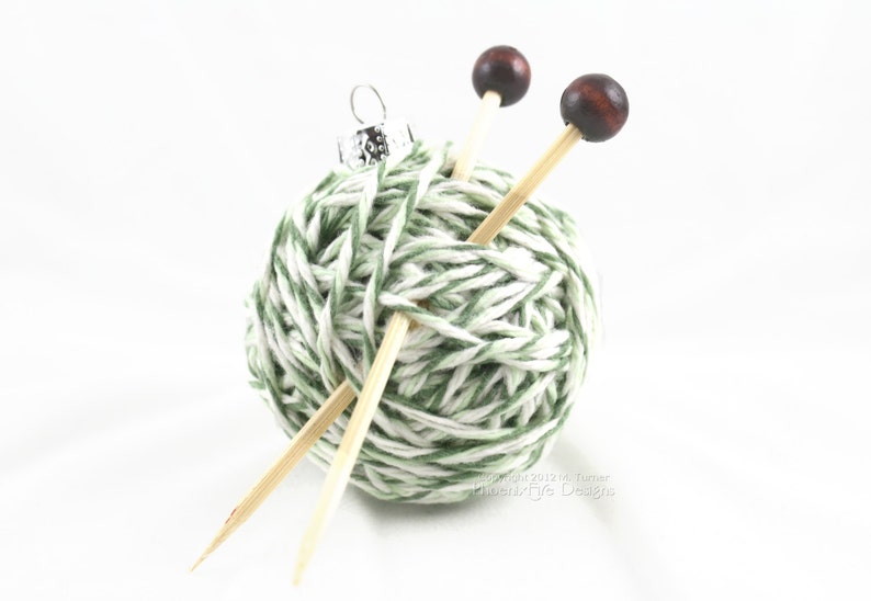 Yarn Ball Ornament, Christmas Tree, Gift Idea for Knitters, Handmade Decoration, Miniature Knitting Needles, Holiday Decor, Knitting Gift image 3