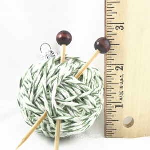 Yarn Ball Ornament, Christmas Tree, Gift Idea for Knitters, Handmade Decoration, Miniature Knitting Needles, Holiday Decor, Knitting Gift image 4