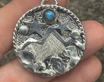 Mountain Scene Landscape Necklace: Sterling Silver Ocean and Mountain 6mm Cabochon Gemstone, Adventure, Hiking, Night, Labradorite
