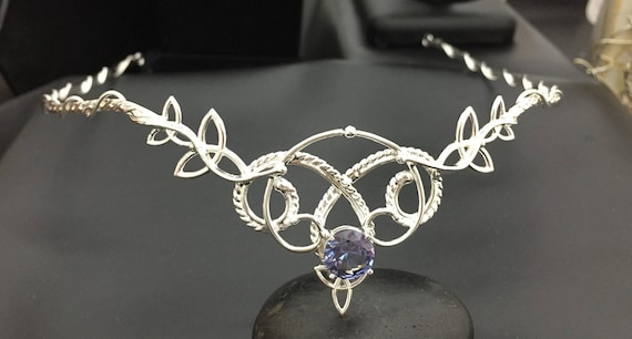 Celtic Knot Emerald Circlet in Sterling Silver, Irish  display picture 1