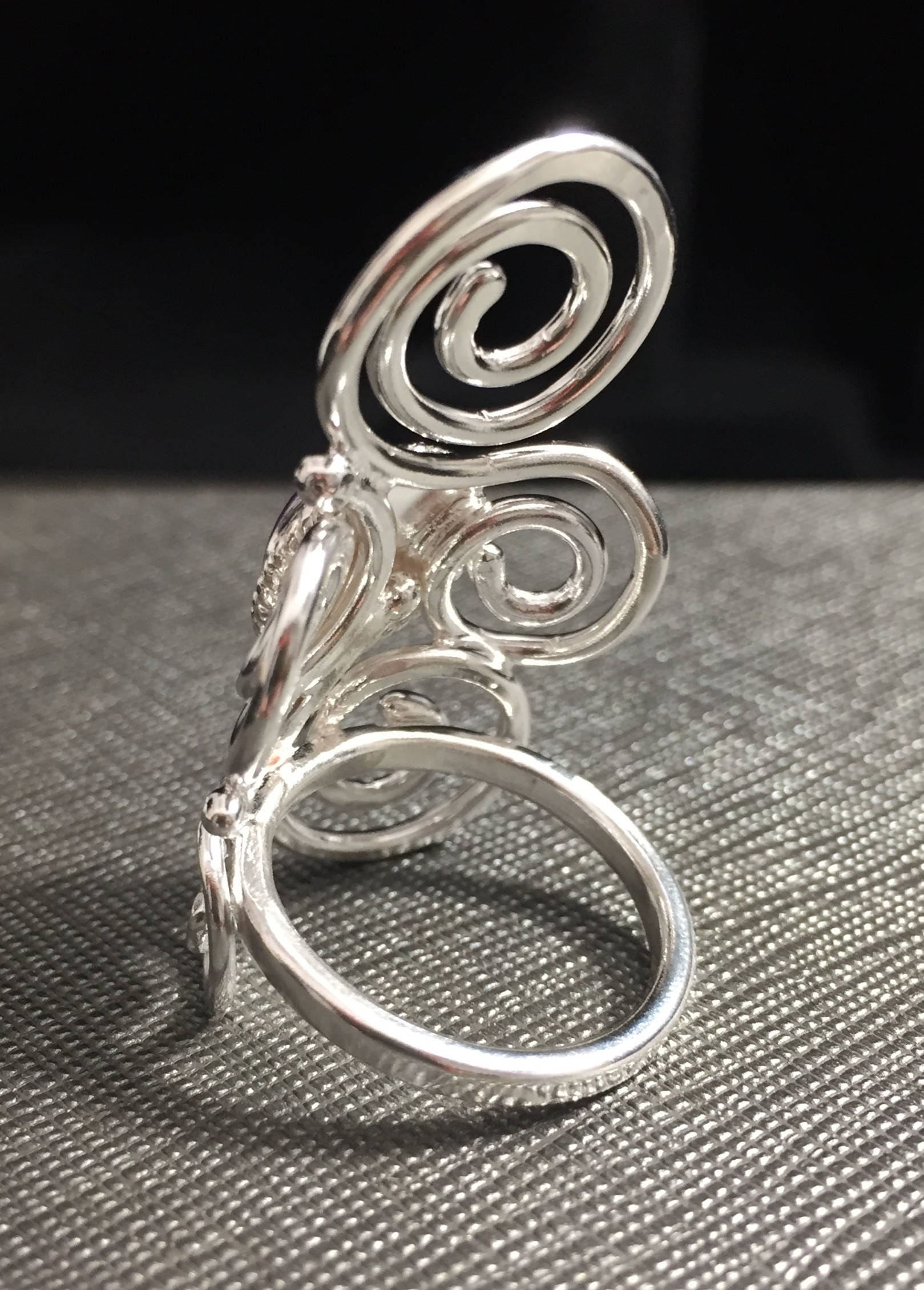 Sterling Silver Swirl Detail Point Ring