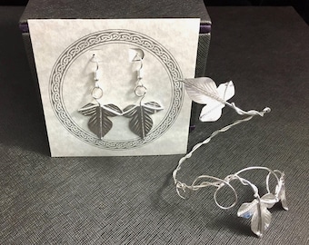 Leaf Bracelet Wrap with Leaf Earrings on Dangle Ear Wire Hooks, Autumn Leaf Earrings and Cuff, Ivy Handmade Leaf Earrings and Bracelet Set