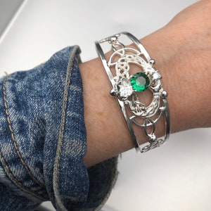 Celtic Claddagh Emerald Bracelet Cuff in Sterling Silver, Irish Jewelry, Artisan Cuff Bracelet, Gifts For Her, Scottish Bracelets, Nordic