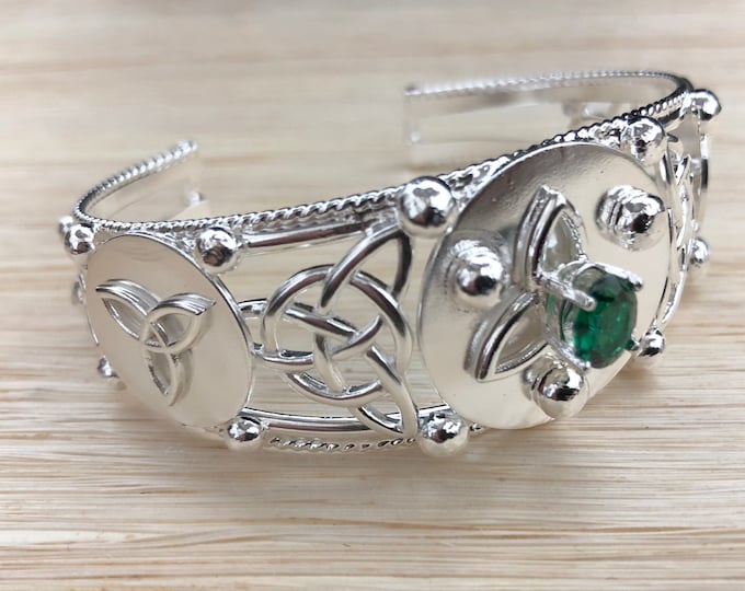 Handmade Sterling Silver Celtic Cuff Bracelet with Emerald, Irish Jewelry, Statement Bracelet, Gifts For Her