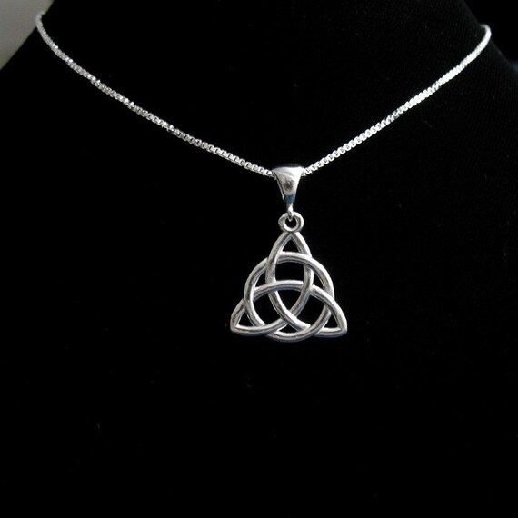 Collier Argent Sterling 925 Motif Nœud Celtique - Bijou Héritage Fin 45,7 Cm