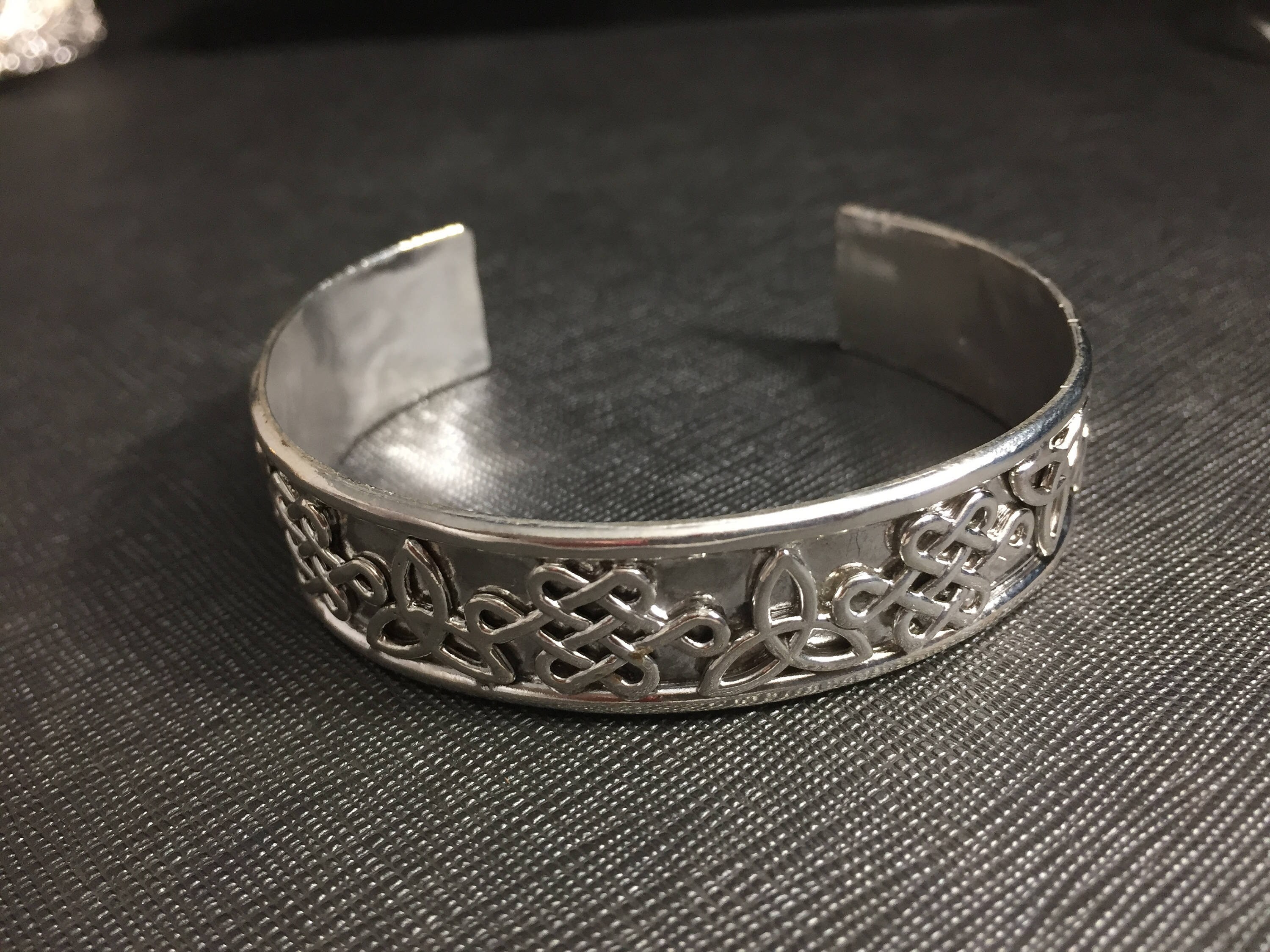 Celtic knot 2024 bracelet silver