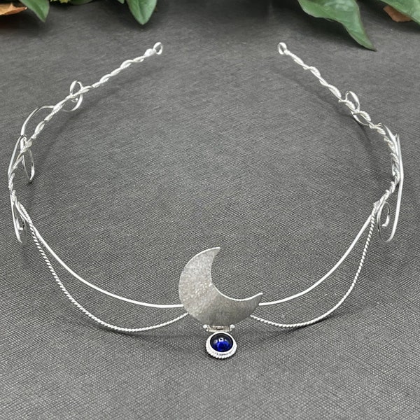 HEADSCARF LADY OF THE MOON
