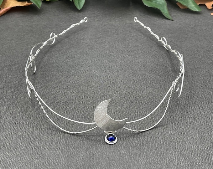 Goddess Crescent Moon Tiara in Sterling Silver, Moon Tiaras, Celestial Headpiece, SCA Forehead Jewelry, Pagan Moon Tiara