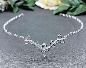 Sterling Silver Celtic Trinity Knot Tiara with Emerald: Irish Wedding Diadem, Nordic Wedding, Alternative Bridal, Pagan, Irish Wedding