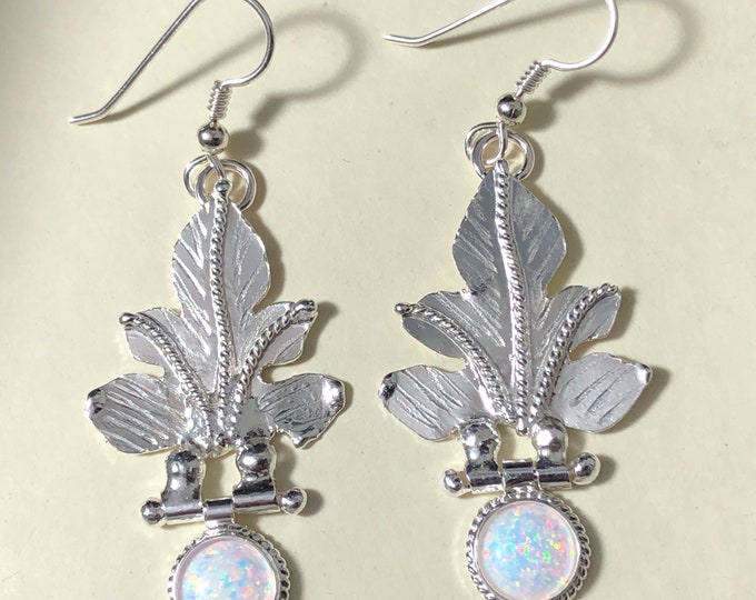 Moonstone Leaf Earrings, Dangle Leaf Earrings, Gifts For Her, Alternative Bridal, Woodland Earrings in Sterling Silver