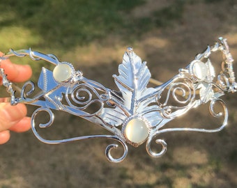 Woodland Nordic Leaf Moonstone Wedding Gemstone Circlet in Sterling Silver, Renaissance Tiara, Leaf Bridal Headpiece, Handmade Leaf Crown
