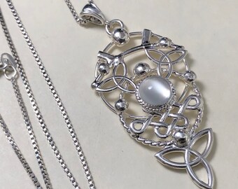 Celtic Knot Irish Trinity Knot Moonstone Necklace in Sterling Silver, Irish Jewelry Designs, Scottish Necklaces, Art Nouveau Necklaces