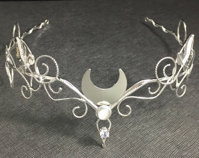 Woodland Silver Moon Elvish Tiara in Sterling Silver, Leaves Gemstone Crescent Moon Circlet, HANDMADE Wedding Diadem, Alternative Bridal