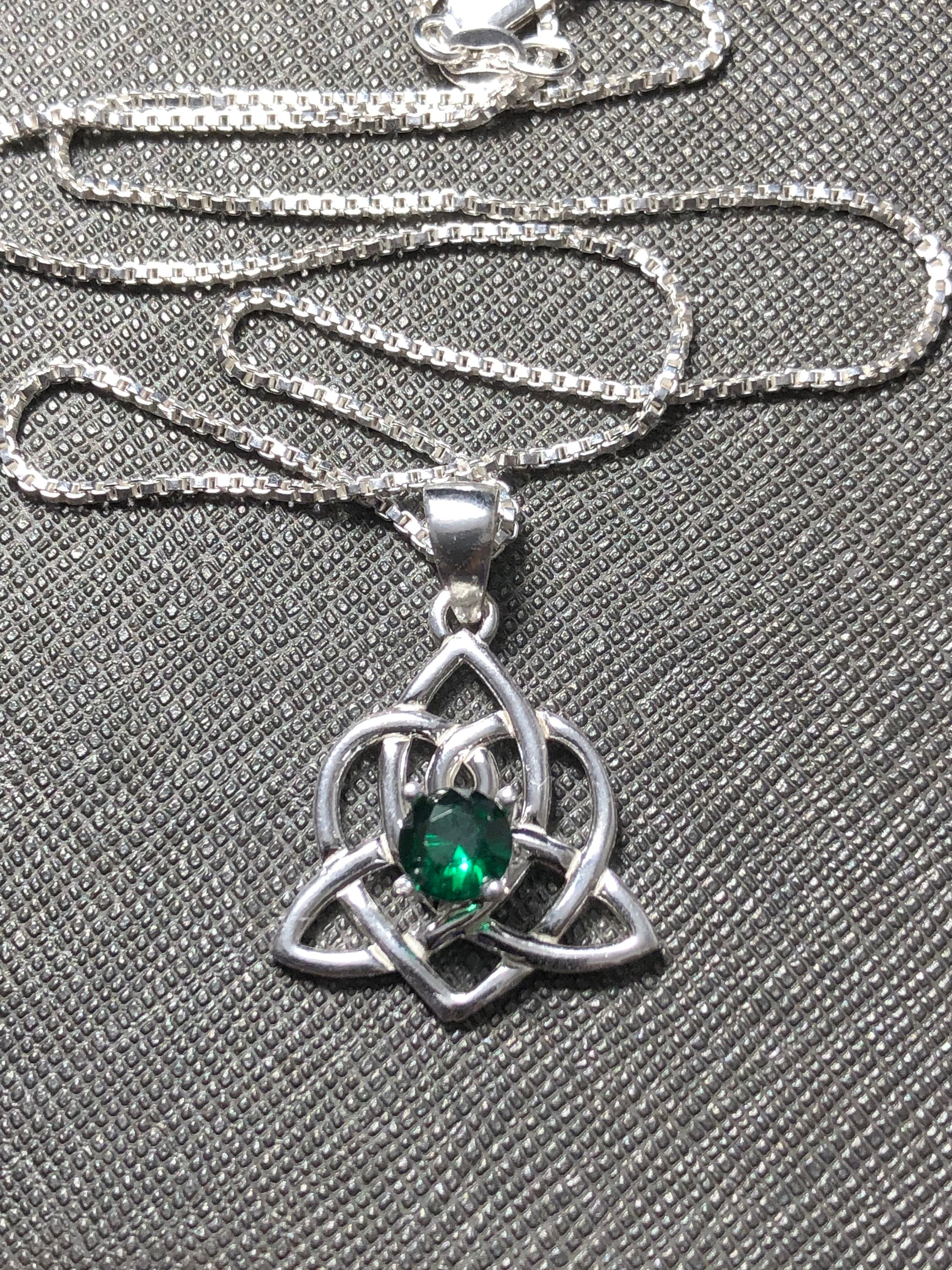 Sterling Silver Malachite & CZ Spinning Celtic Necklace – Celtic Collections