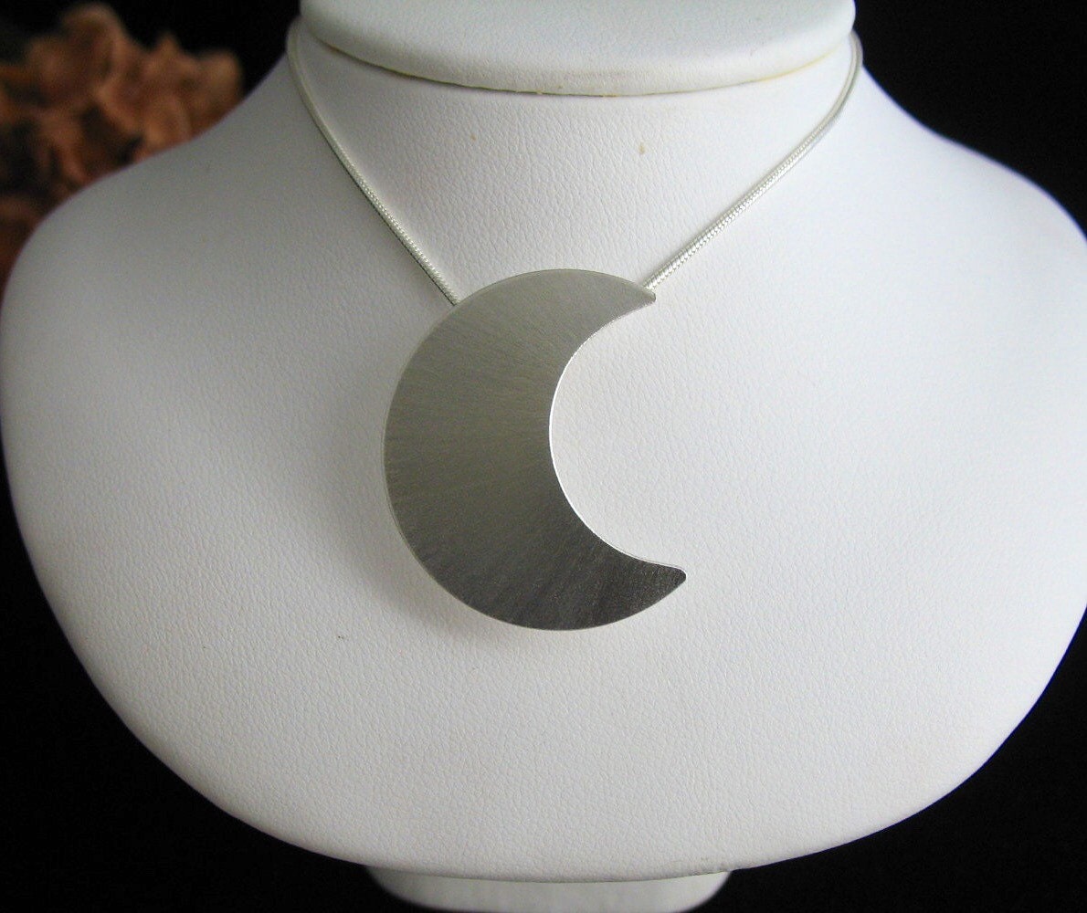 Stevie Nicks style jewellery | Moon necklace, Crescent moon necklace,  Necklace