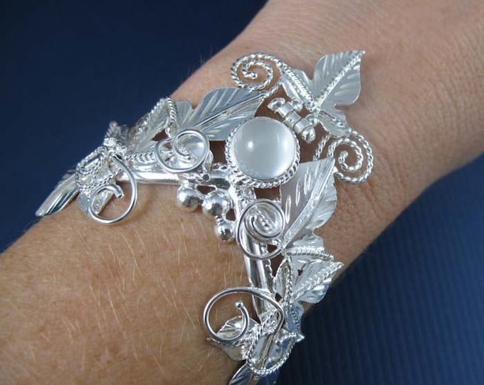 Leaf Elvish Cuff Bracelet, Bohemian Moonstone Bracelet Cuff, 8mm Cabochon, Handmade Large Bracelet Cuff Movable Leaf
